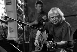 Vladimír Mišík & ETC + Ivan Hlas Trio -Legendy českého rockového písničkářství na jednom podiu.